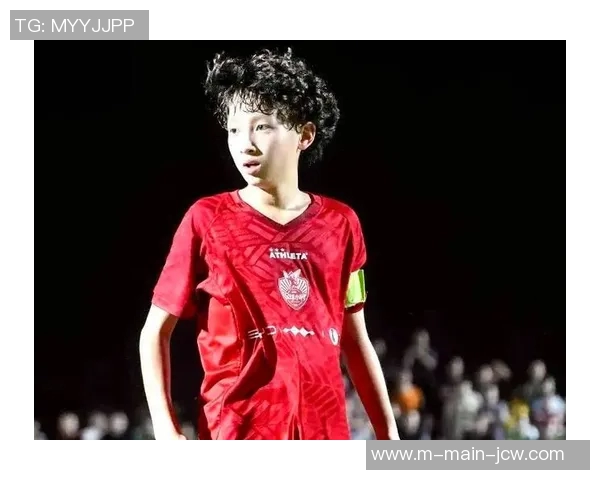 李玮锋点评足球小将表现：未来之星的崭露头角